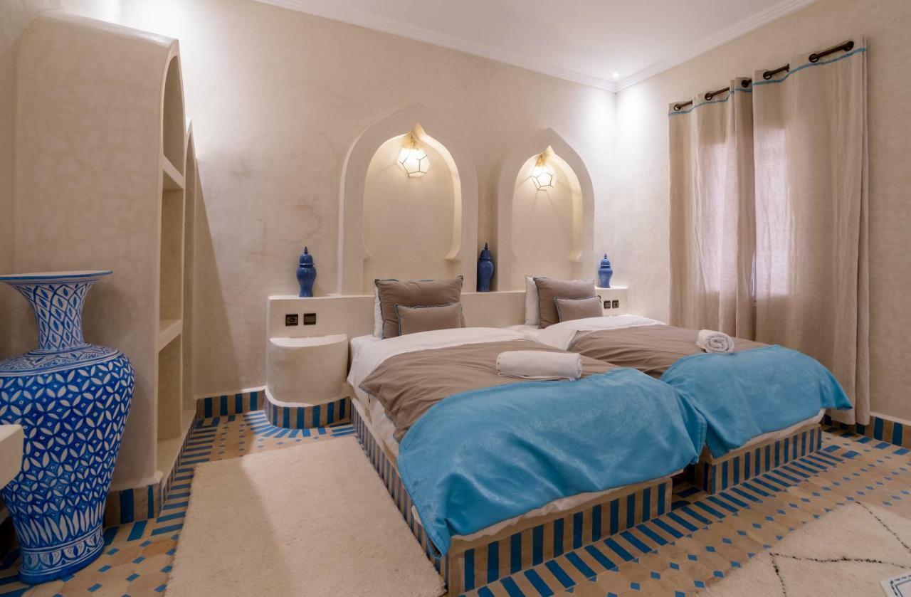 Riad Chebbi メルズーガ エクステリア 写真