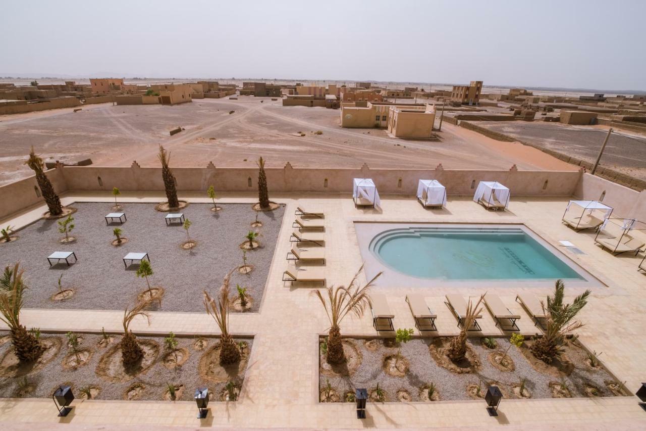 Riad Chebbi メルズーガ エクステリア 写真