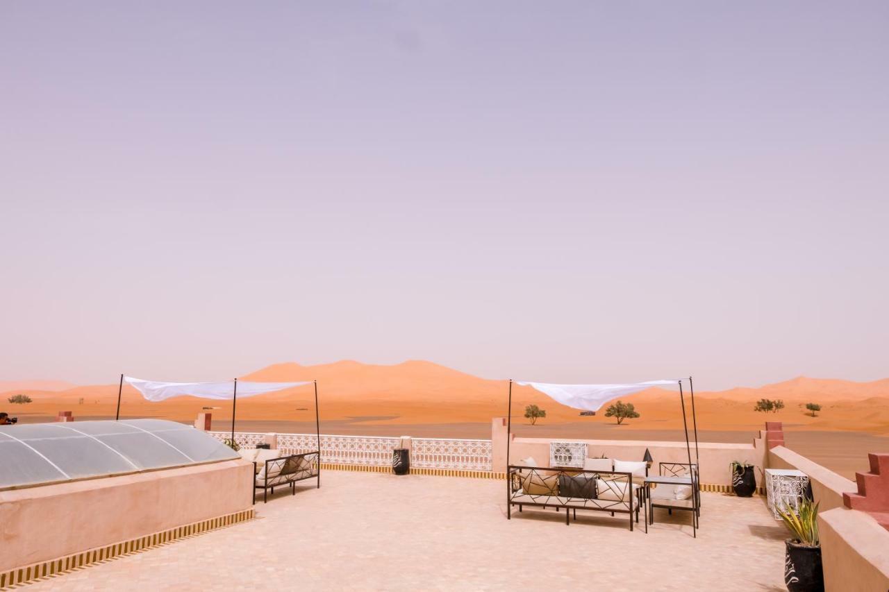 Riad Chebbi メルズーガ エクステリア 写真
